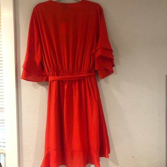 City Chic Isabella Dress - tigerlily size L (18/20) - Picture 10 of 13